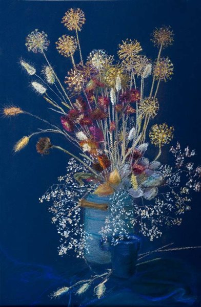 Композиция из сухоцветов в вазе