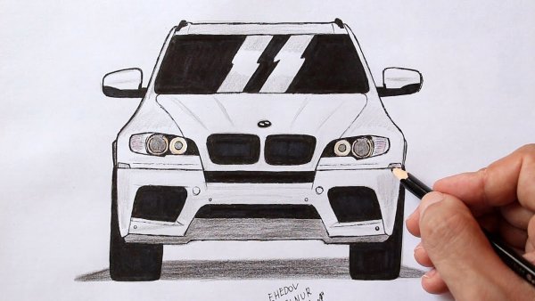 Машина BMW x7 risovat