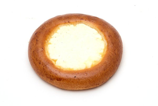 Ватрушка на белом фоне