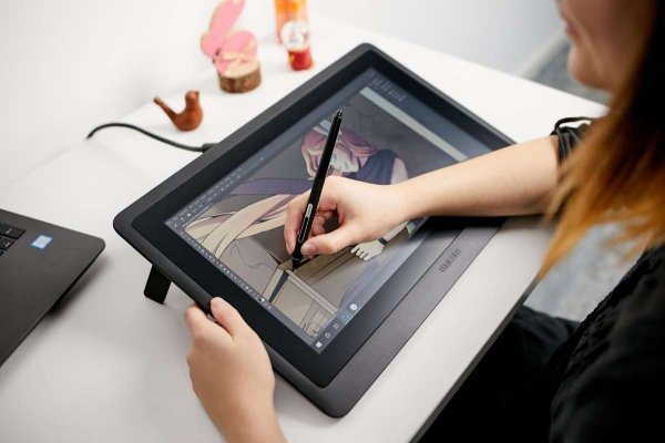 Графический планшет Wacom с экраном а3