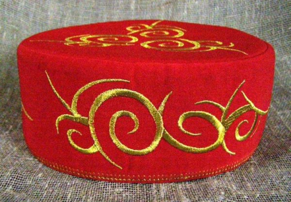 Тюбетейка красная Татарская