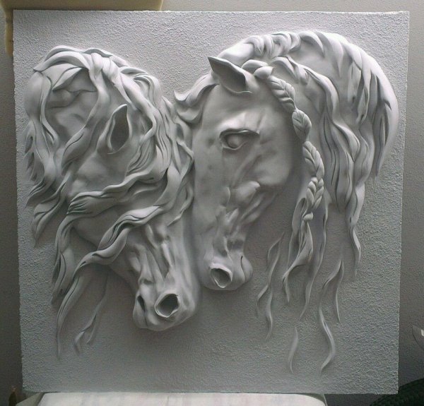 Леонид Ким барельеф цветы