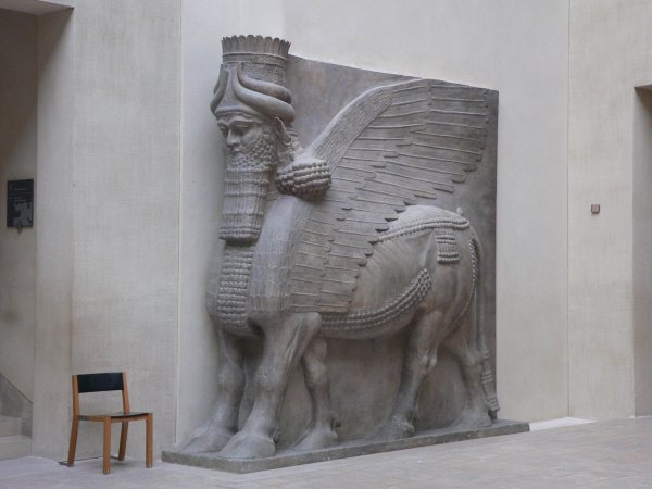 Крылатый бык