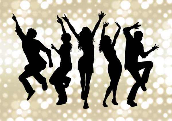 Танцующие люди