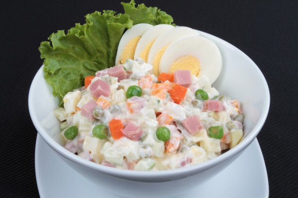 Нарисовать Ингредиенты для салата Оливье