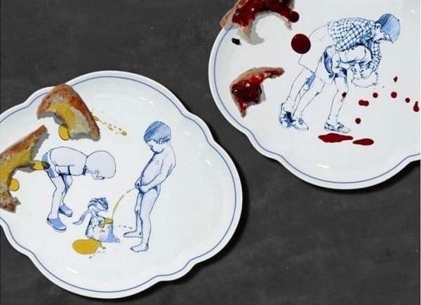 Тарелки с необычным рисунком