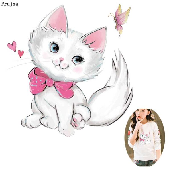 Белый мультяшный кот