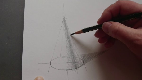 Конус построение и штриховка