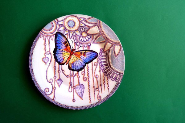 Роспись стеклянных тарелок акриловыми красками