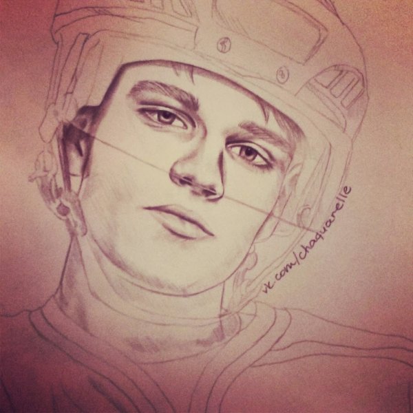 Саша костров из Молодежки портрет