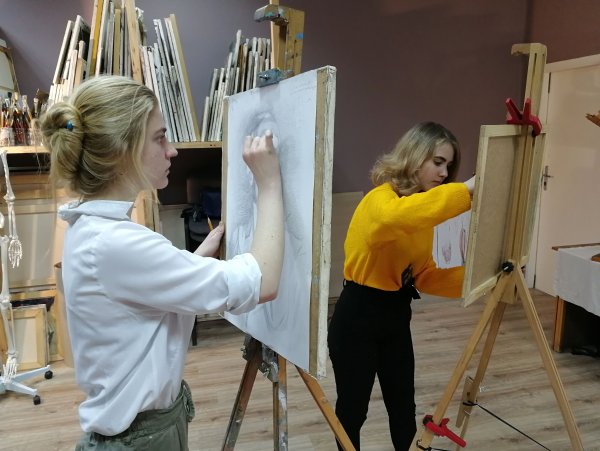 Уроки рисования в художественной школе