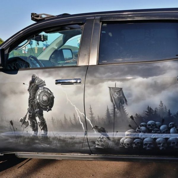 Живопись аэрографом на холсте