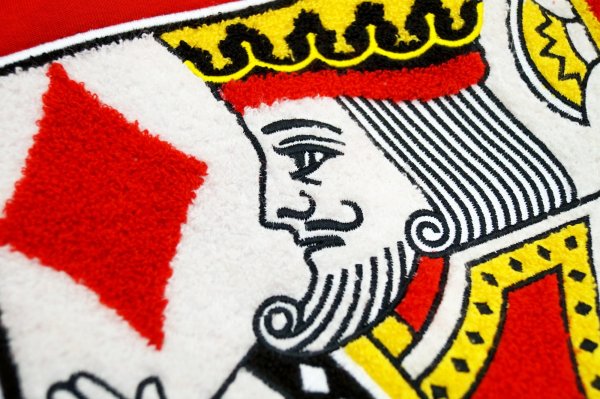 Машинная вышивка тафтинг