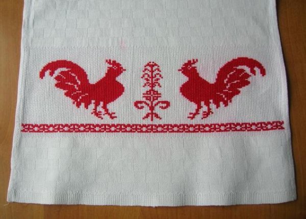 Рушник с петухами