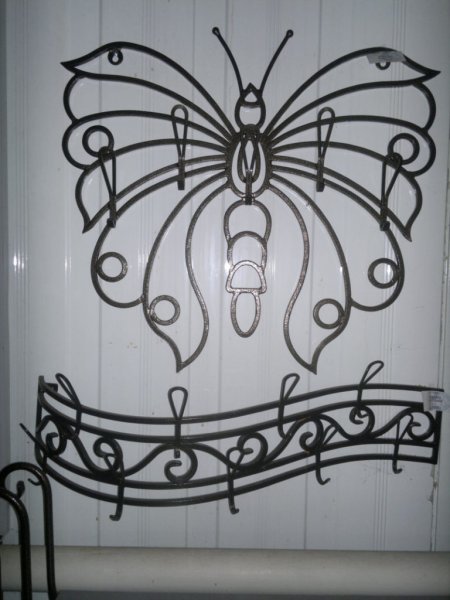 Орнаменты из металлических прутьев