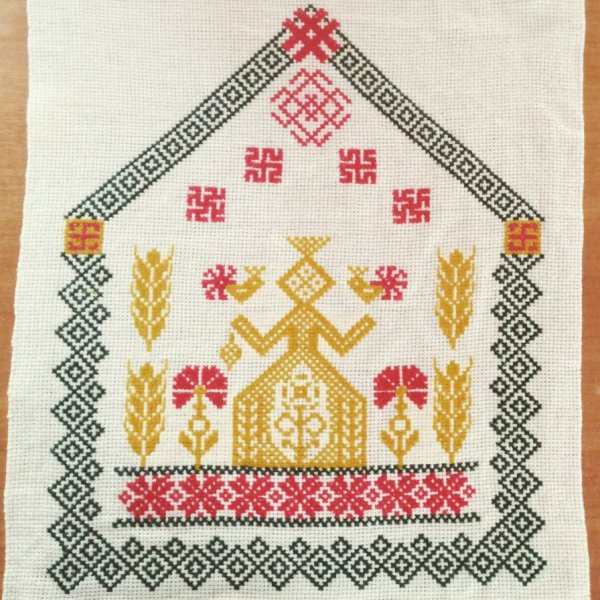 Славянская обережная вышивка Макошь