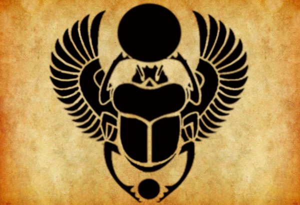 Скарабей с крыльями Египет