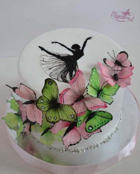 Вафельные бабочки для торта