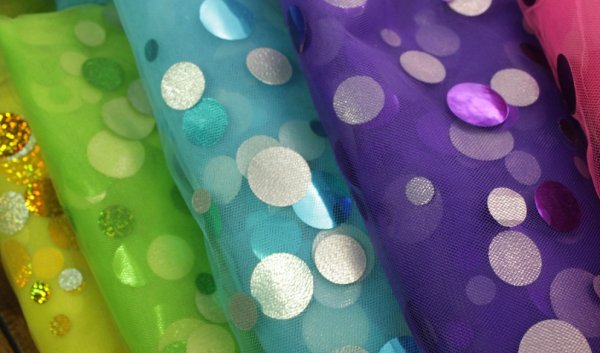 Прозрачная ткань с кружочками