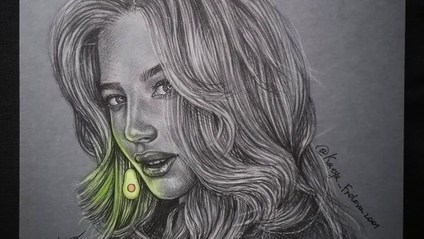 Портрет Ани Покров