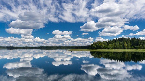 Озеро на Валдайской возвышенности