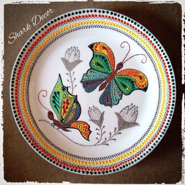 Точечная роспись тарелок
