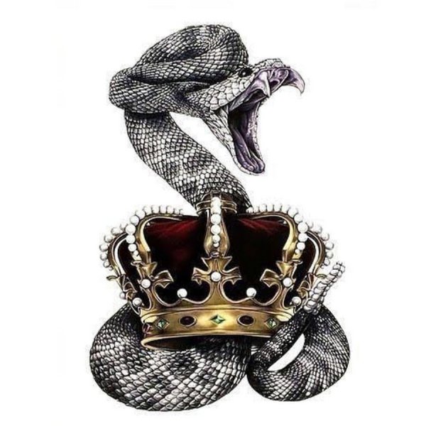 Змеи с короной на голове