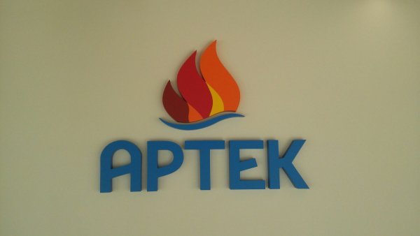 Пионерский лагерь Артек на советских открытках