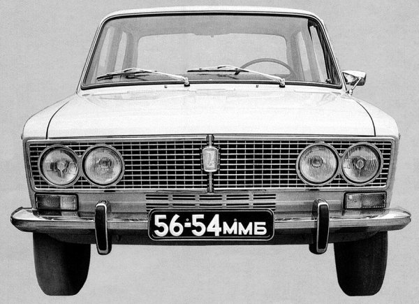 ВАЗ 2103 спереди