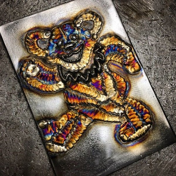 Ящерица художественная сварка