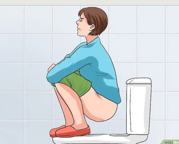 Мальчик поносит в туалете