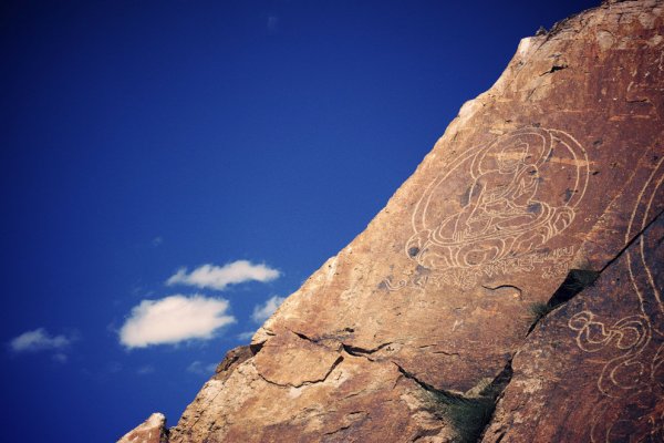 Буддистские петроглифы в Тамгалы-тас