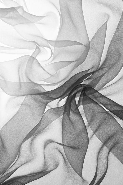 Прозрачная шелковая ткань