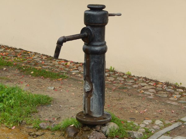 Водоразборная колонка Robers b 8550