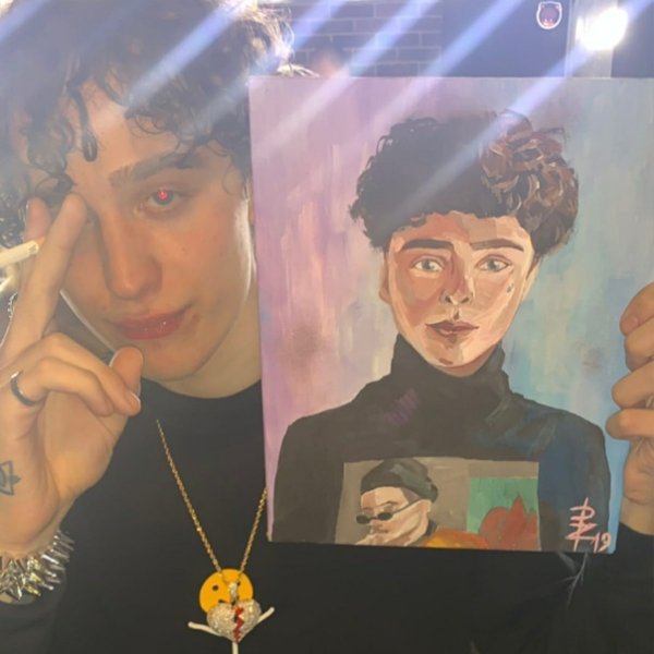 Вышел покурить арт