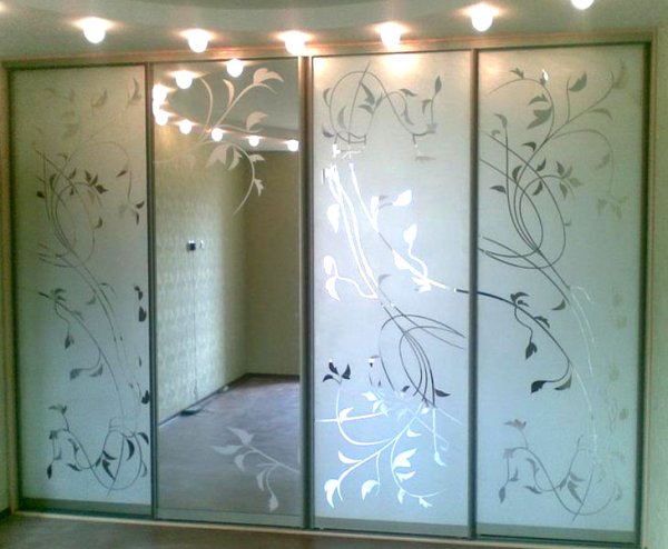 Пескоструй на шкаф купе