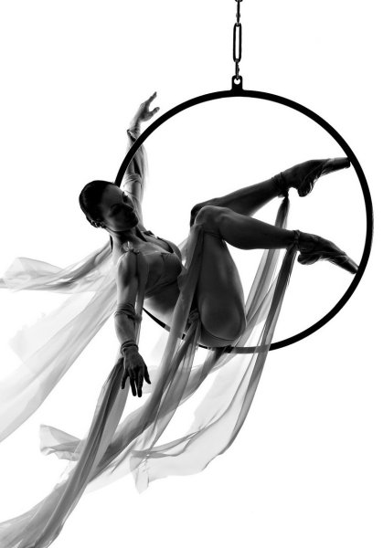 Воздушная гимнастка