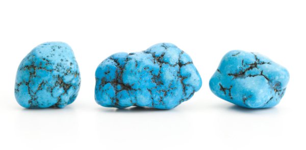 Бирюза на белом фоне