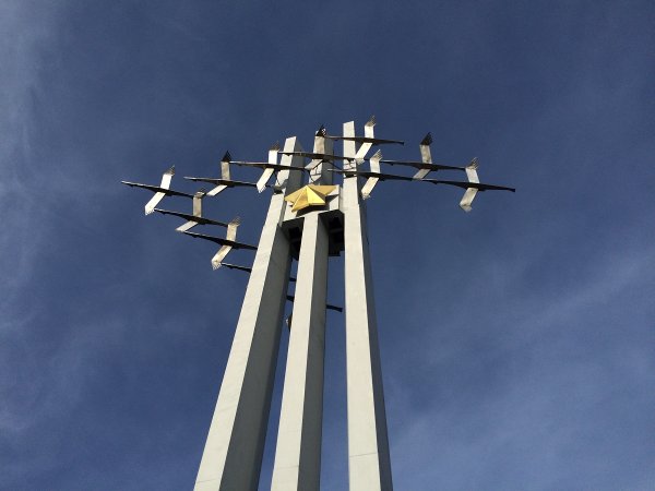Смоленск памятник "Журавли"