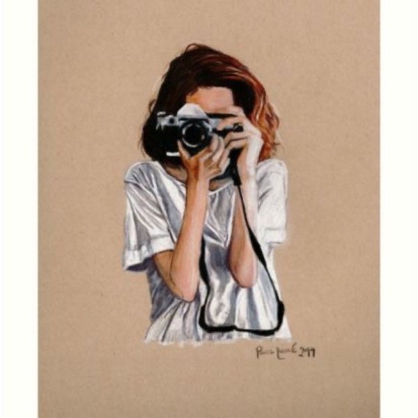 Девушка с фотоаппаратом арт