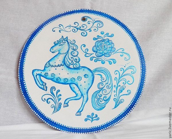 Лошадка в стиле Гжель