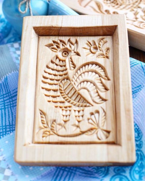 Деревянная разделочная доска рыба резная