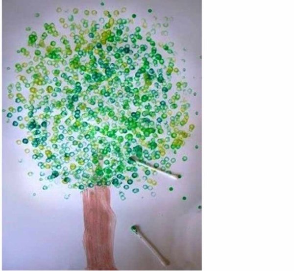 Рисование ватными палочками яблоня