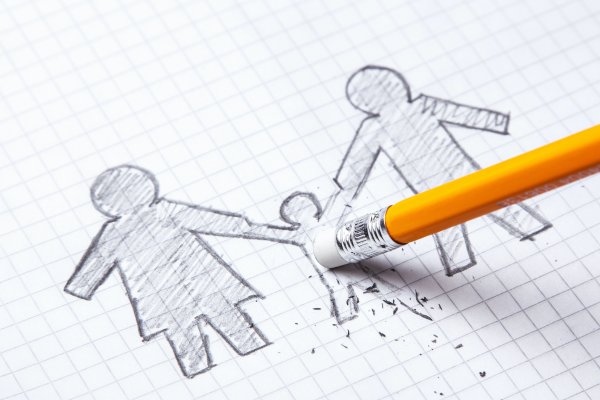 Пятно на крашеной стене