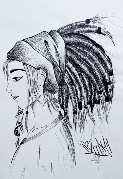 Девушка с дредами