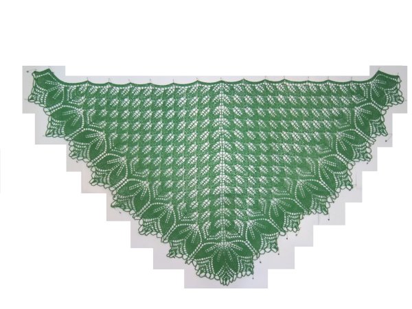 Шаль на белом фоне