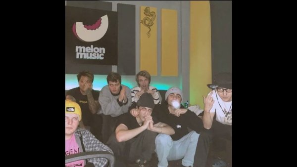 Обои для подростков на телефон топовые