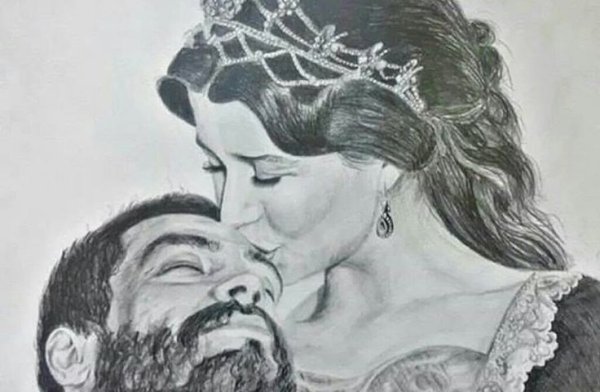 Кесем Султан карандашом