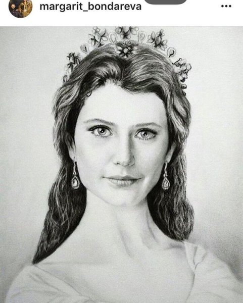 Кесем Султан карандашом