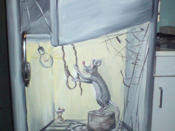 Мышь повесилась